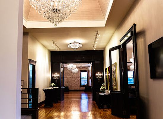 kansas/hutchinson/landmark/crystal-ballroom-at-the-burt