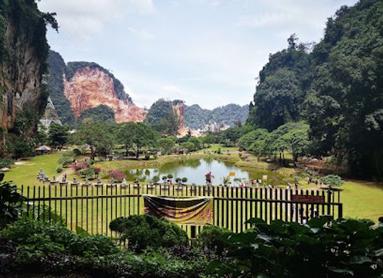 malaysia/ipoh/landmark/kek-look-tong