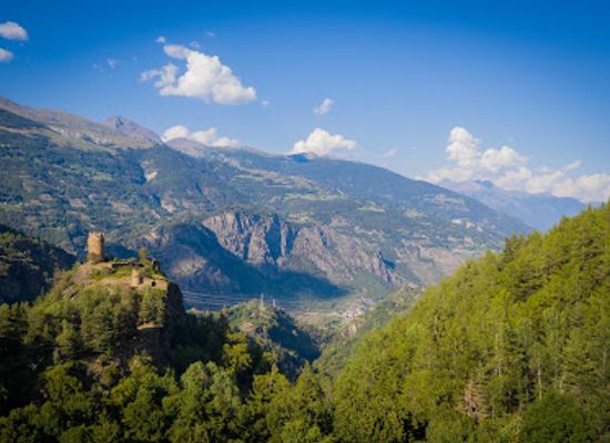 italy/courmayeur/landmark/castello-di-montmayeur