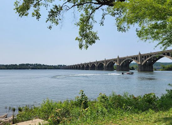 pennsylvania/susquehanna-valley/landmark/columbia-crossing-river-trails-center