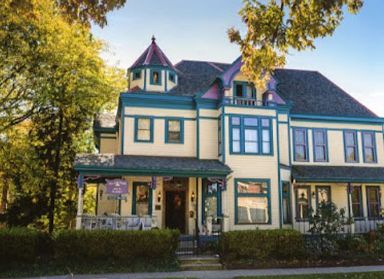 ohio/central-ohio/landmark/harrison-house-bed-and-breakfast