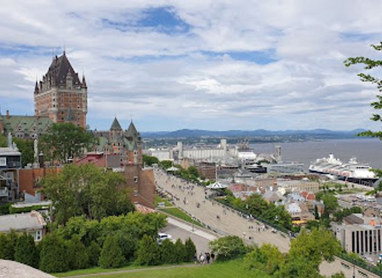 canada/quebec-city/landmark/pierre-dugua-de-mons-terrace