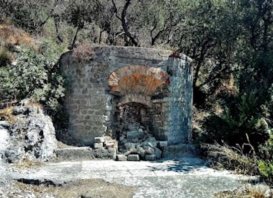 gibraltar/moorish-castle/landmark/lime-kiln