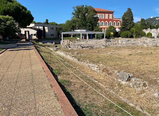 france/nice/cimiez/landmark/musee-d-archeologie-de-nice-cimiez