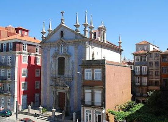 portugal/guimaraes/landmark/parish-church-of-st-nicholas
