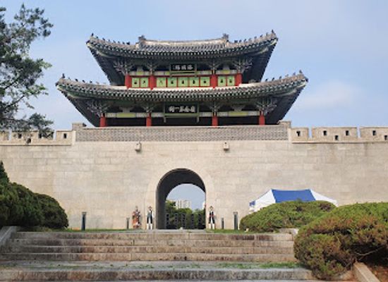 south-korea/yeongnam-region/landmark/yeongnamjeilgwan