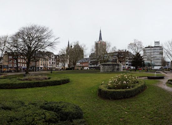 germany/aachen/landmark/archaeological-window