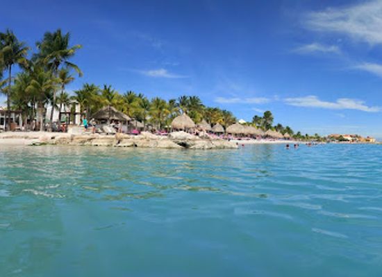 curacao/salina/landmark/wet-wild-beach-club