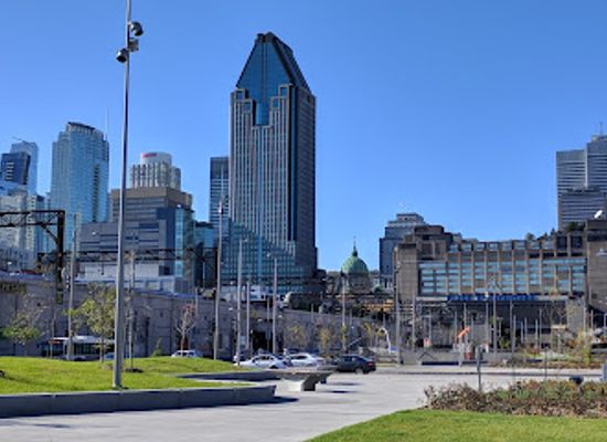 canada/montreal/griffintown/landmark/bonaventure-park-entrance