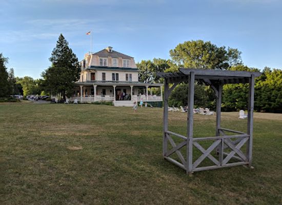 vermont/grand-isle-county/landmark/grand-isle-lake-house
