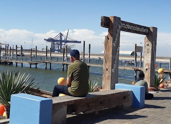 namibia/walvis-bay/landmark/anchors-waterfront-restaurant