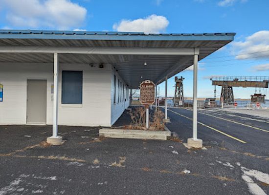 wisconsin/great-river-road/landmark/wisconsin-state-historical-marker-369-manitowoc-and-the-car-ferries