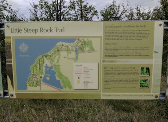 canada/interlake-region/landmark/little-steep-rock-trail