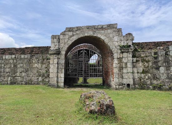 indonesia/banten/landmark/istana-surosowan-banten-lama