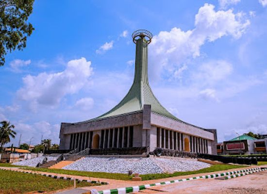nigeria/onitsha/landmark/nnamdi-azikiwe-mausoleum