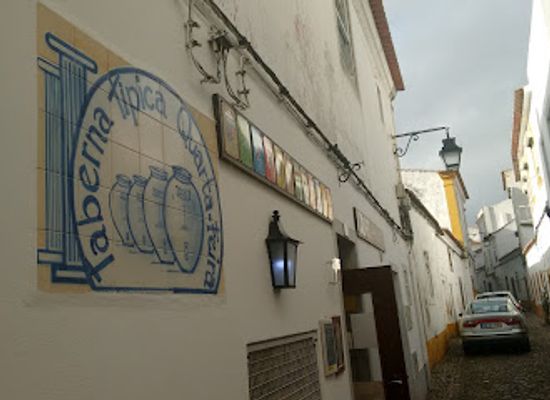 portugal/evora/landmark/taberna-tipica-quarta-feira