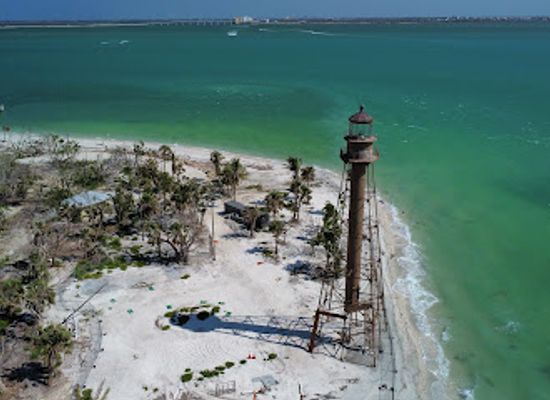 florida/sanibel-island/landmark/sanibel-lighthouse
