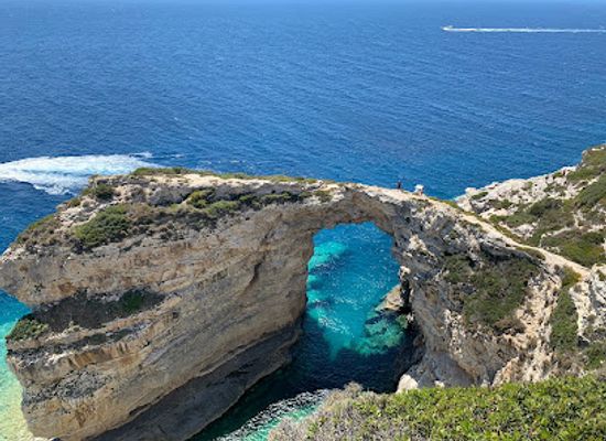 greece/paxos/landmark/tripitos-arch