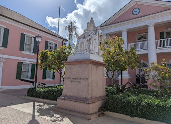 the-bahamas/nassau/downtown-nassau/landmark/victoria-statue