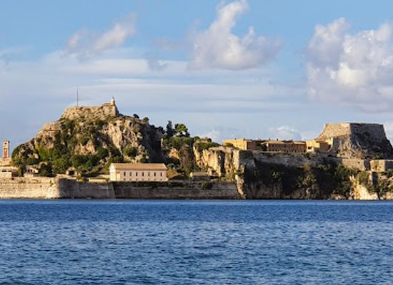 greece/corfu/landmark/anemomilos-windmill