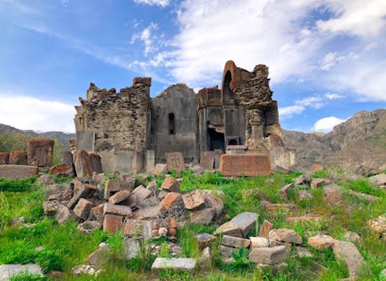 armenia/vayk/landmark/arates-monastery
