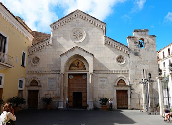 italy/sorrento/landmark/cathedral-of-saints-philip-and-james