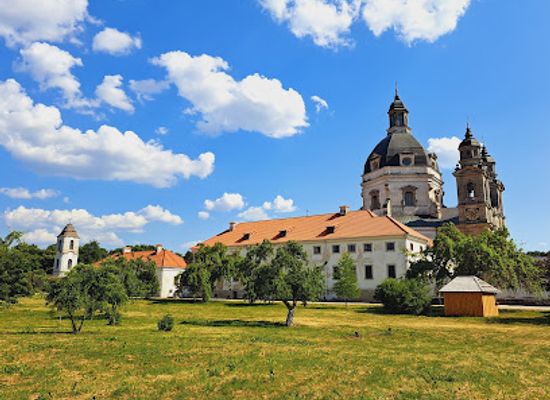 lithuania/kaunas/landmark/pazaislis-monastery-and-church