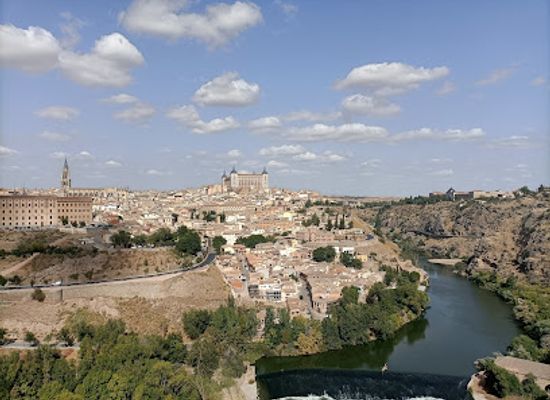 spain/toledo/puente-de-san-martin/landmark/mirador-del-valle