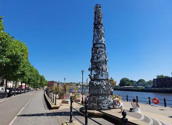 united-kingdom/newcastle-upon-tyne/quayside/landmark/blacksmiths-needle