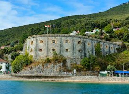 spain/cantabria/landmark/fuerte-de-san-martin