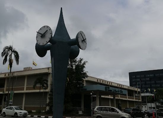 brunei/bandar-seri-begawan/bandar-seri-begawan-city-centre/landmark/memorial-clock