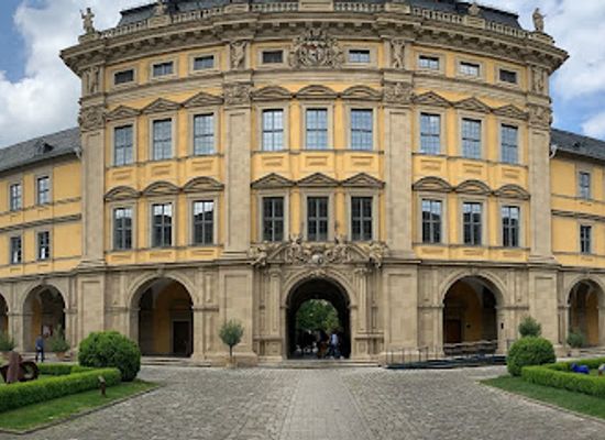 germany/wurzburg/landmark/innenhof-juliusspital