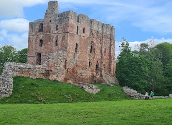 united-kingdom/berwickshire/attraction/norham-castle-2