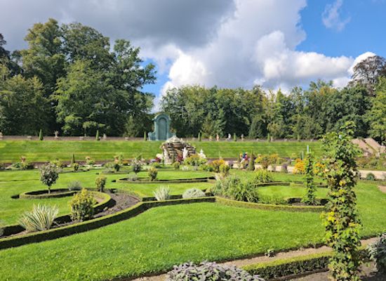 netherlands/veluwe/landmark/paleispark-kroondomein-het-loo