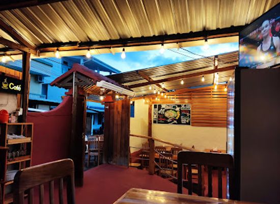 ecuador/puerto-ayora/landmark/pinchos-del-gato-mera