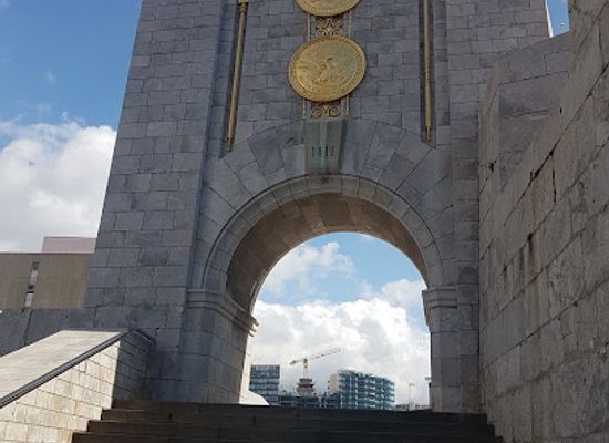 gibraltar/gibraltar/landmark/royal-marines-gibraltar-monument