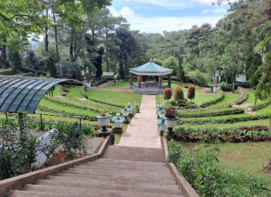 philippines/baguio/session-road/landmark/cemetery-of-negativism