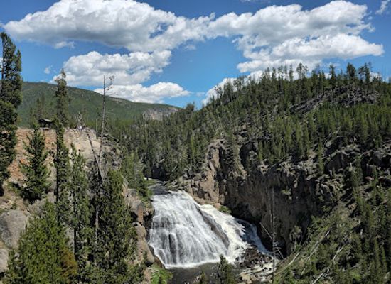 wyoming/yellowstone-national-park/landmark/gibbon-falls