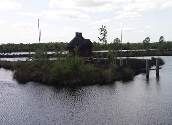 ireland/county-kildare/landmark/lullymore-heritage-discovery-park