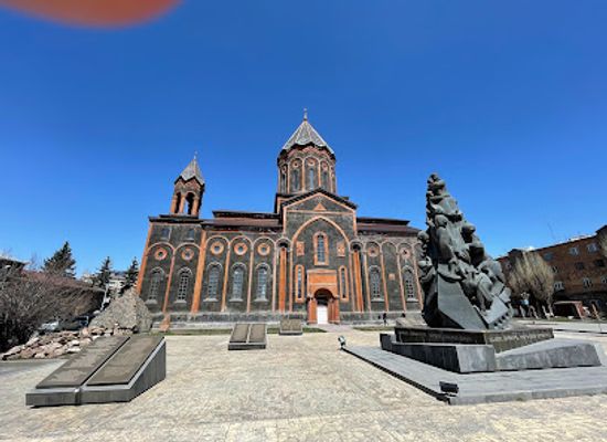 armenia/gyumri/landmark/1988-earthquake-memorial