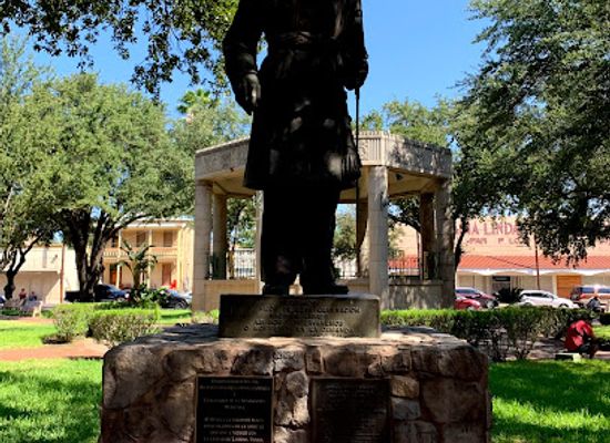 texas/laredo/landmark/san-augustin-plaza