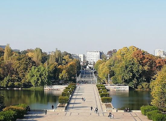 romania/muntenia/landmark/carol-i-park