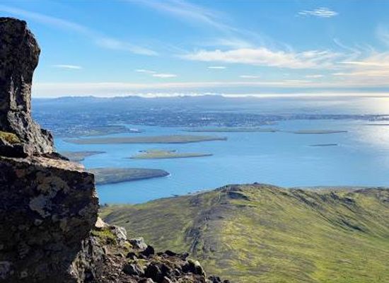 iceland/hveragerdi/landmark/esjan