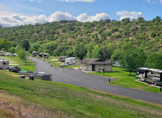 oregon/klamath-basin/landmark/klamath-ranch-resort-blue-heron-rv-park