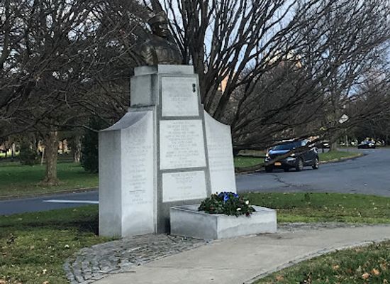 new-york/albany/washington-park/landmark/henry-johnson-historical-monument
