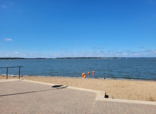 iowa/clear-lake/landmark/city-beach-park