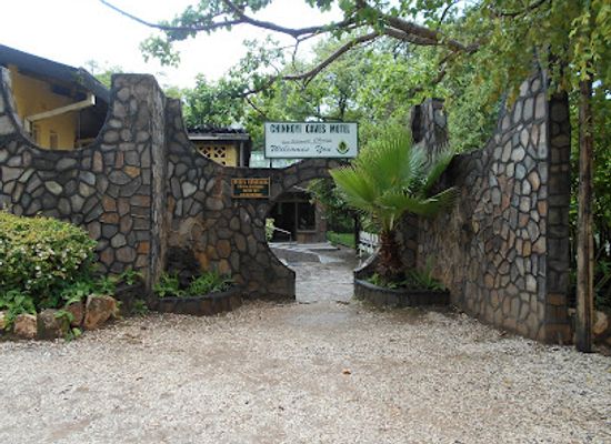zimbabwe/chinhoyi/landmark/chinhoyi-caves-motel