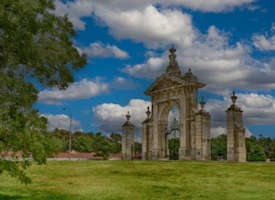 spain/madrid/landmark/puerta-de-hierro
