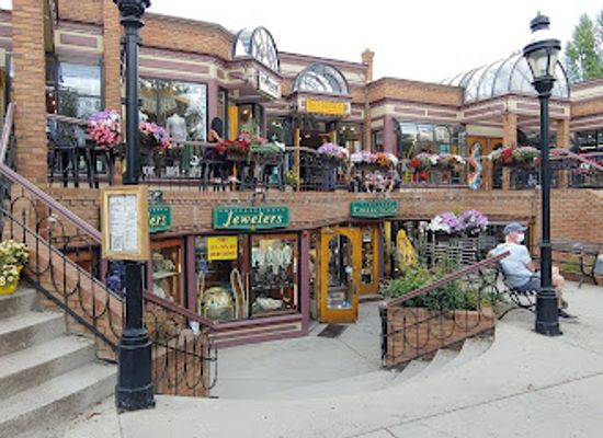colorado/breckenridge/landmark/marigold-s-farmhouse-funk-junk