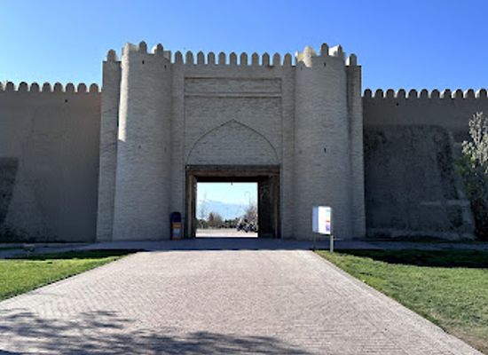 uzbekistan/shakhrisabz/landmark/samarkandskiye-gorodskiye-vorota-starogo-shakhrisabza